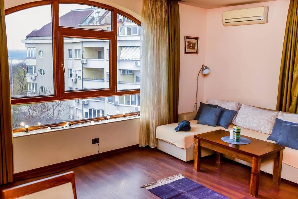 Sea View Apartment Next To Sea Garden And Beach 瓦爾納 外观 照片